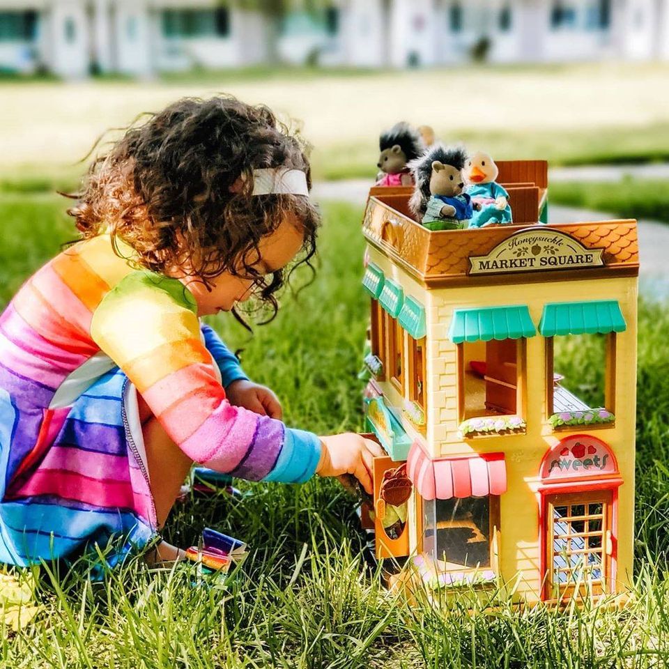 Lil Woodzeez Light Effects Store Playset