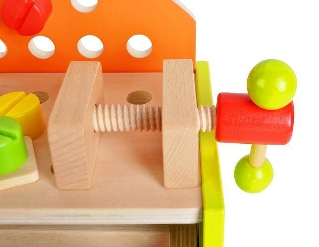 Ξύλινο παιδικό εργαστήριο με εργαλεία