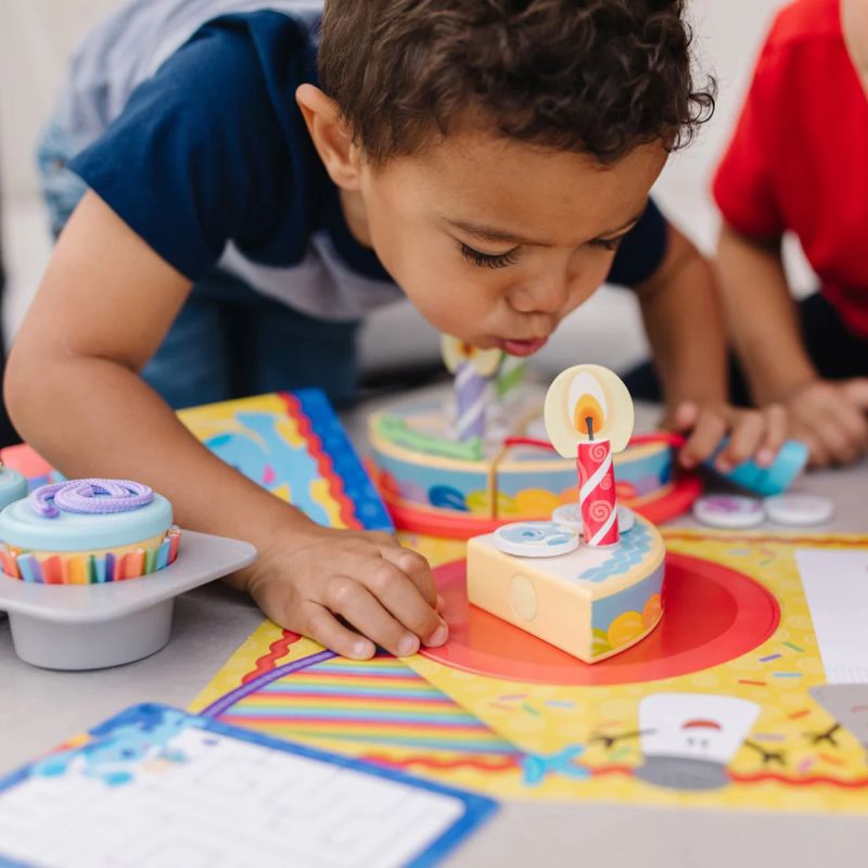 Ξύλινο σετ γενεθλίων - Melissa & Doug
